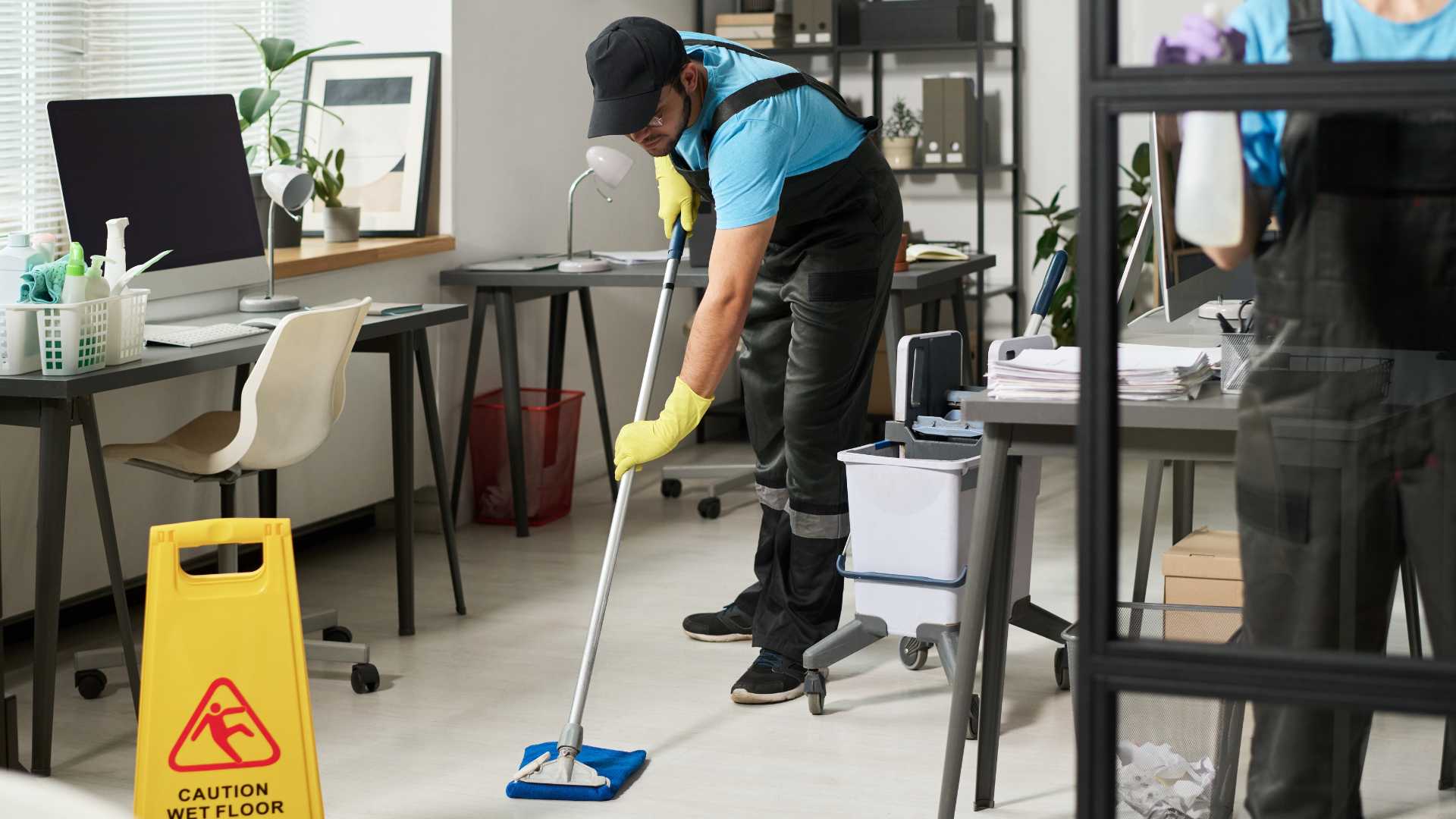 ניקיון משרדים בפתח תקווה